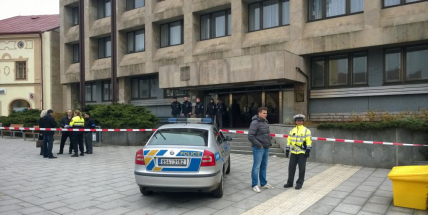 Anonym nahlásil v Příbrami bombu, vybuchnout má během odpoledne