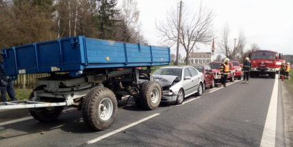 Právě teď: Dopravní nehoda se zraněním povolala veškeré složky IZS