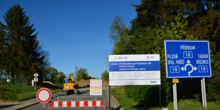 Silnice č.18 mezi Příbramí a Plzní řádně trápí řidiče