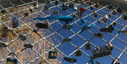 První máj je svátkem lásky a mávátek