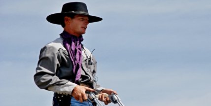 Pistolník si spletl Příbram s Divokým západem