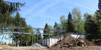 Stavba sezónního bistra na Nováku pokračuje podle plánu