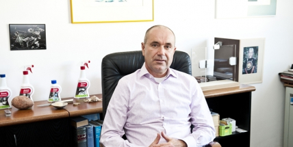 Vařeka vyzývá Stefanidesovou ke složení mandátu