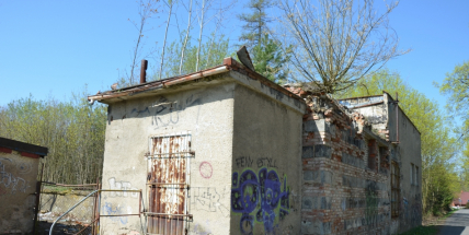 Při procházce Drkolnovem obejděte vodárnu obloukem, vyhnete se tak možnému úrazu