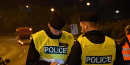 Mladá řidička řídila pod vlivem drog a neměla ani řidičský průkaz
