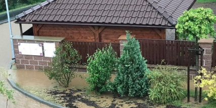 Bouřka se nad Příbramí vyřádila. Mnoho míst je pod vodou