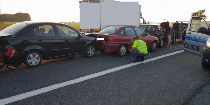 Aktuálně: Hromadná dopravní nehoda si vyžádala zranění