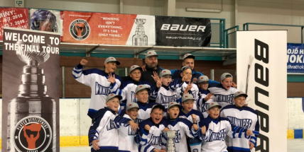 Desetiletý Radek Jeník se zapsal jako člen vítězného týmu na Stanleyův pohár