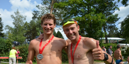 Triatlonisté zaplavili areál Nového rybníka