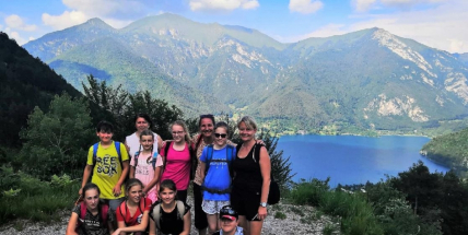 Čtyřicet pět žáků Základní školy 28. října navštívilo údolí Valle di Ledro