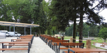 Zítra na Dni bezpečné Příbrami už budete moci posedět před restaurací