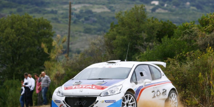 Závodník Černý představí nový vůz a webové stránky