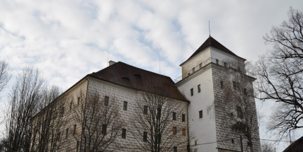 Zámek v Rožmitále pod Třemšínem výrazně prokoukl