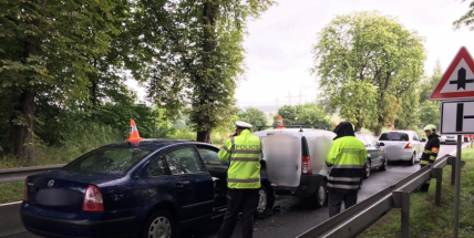 Aktuálně: Hromadná nehoda uzavřela jízdní pruh na Strakonické, tvoří se dlouhé kolony