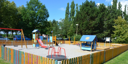 Na Rákosníčkově hřišti bude dál výheň