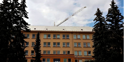 Školy se vyprázdnily, byly zahájeny práce na rekonstrukcích i přestavbách