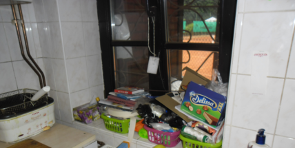 Stánek s občerstvením u tenisových kurtů kotrola hygieniků nepotěšila