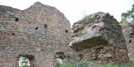 Duch krutého rytíře Hunce obývá okolí zříceniny dodnes