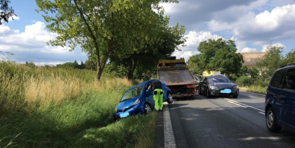 Svou daň si zřejmě vybírá úmorné vedro, řidička usnula za volantem