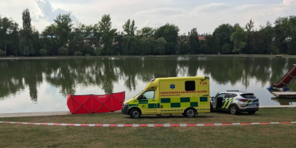 Dvě tragické události na Příbramsku spojuje alkohol