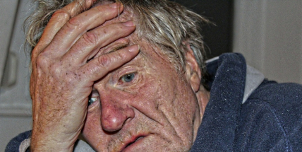 Neváhal okrást invalidního důchodce