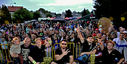 V Rožmitále teklo pivo proudem a kapely zaválely