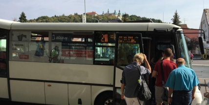 Kolik z nás jezdí po Příbrami městskou hromadnou dopravou a kolik má vlastně zastávek?