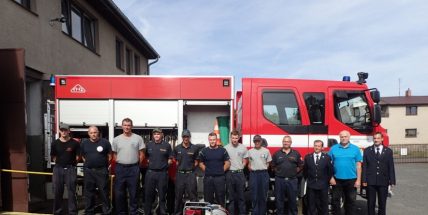 Dobrovolní hasiči z Dobříše dostali hydraulickou vyprošťovací sadu