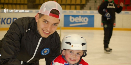 Pojď hrát hokej! Připravte na zítra brusle těm nejmenším