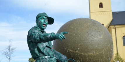 Agentuře VDN promo se podařilo oživit nejen sochy, ale i Pražskou ulici