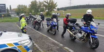 Preventivně dopravní akce se zaměřila na motorkáře a řidiče, kteří se nevěnují řízení