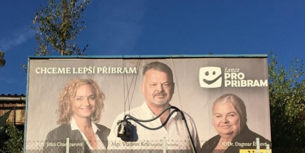 Foto dne: Někteří občané vyjadřují své preference rovnou na billboardech příslušných stran