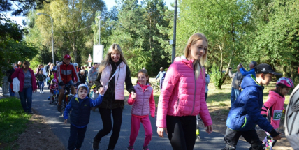 In-linovou dráhu si dnes vyzkoušeli první jezdci i běžci