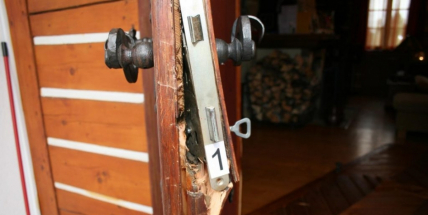 Tři osoby byly obviněny