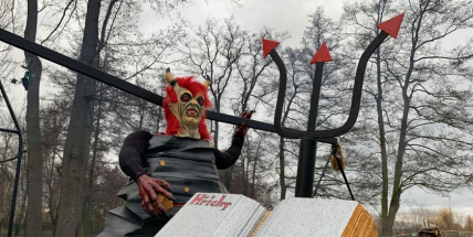 Přípravy na pekelný večer jsou v plném proudu