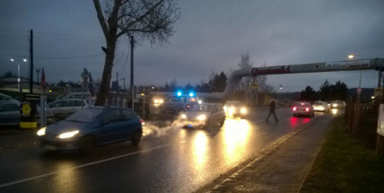 Dopravu u Kauflandu ráno blokovala hromadná nehoda