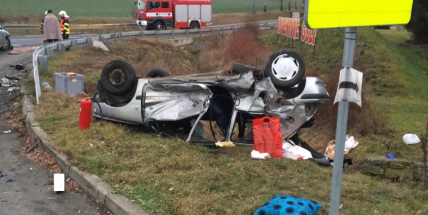 Aktuálně: Vážná dopravní nehoda u Milína! Hasiči vyprošťují zraněné osoby, na místě přistávají dva záchranářské vrtulníky