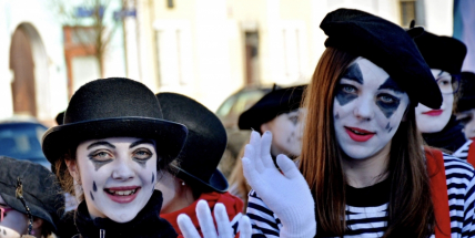 Začalo období masopustních průvodů a veselic