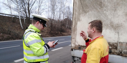 Dopravně bezpečností akce odhalila v sedmi případech nevyhovující technický stav nákladních vozidel