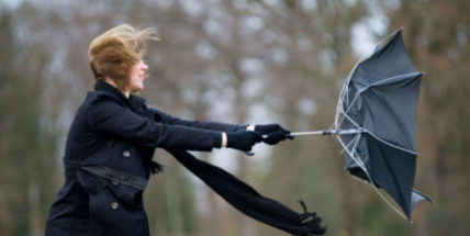 Meteorologové varují před silným větrem