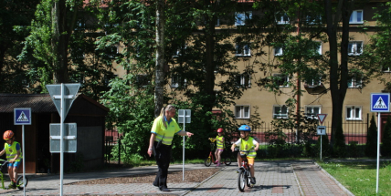 Děti z příbramských školek se učily základy dopravní výchovy a zdravovědy