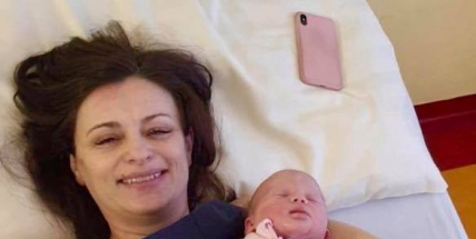 Hejtmanka Jaroslava Pokorná Jermanová porodila zdravou holčičku