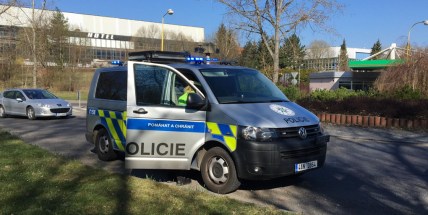 Cyklista po střetu s autem skončil v nemocnici