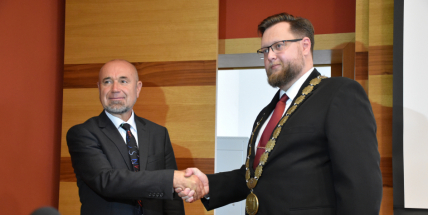 Pomyslné kormidlo po panu Ing. Jindřichu Vařekovi převezme Mgr. Jan Konvalinka