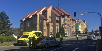Policisté hledají svědky úterního incidentu u příbramského obchodního domu Skalka