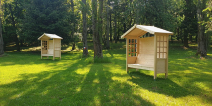 Studijní lavičky a rodinný koutek. To jsou další novinky v areálu Nový rybník