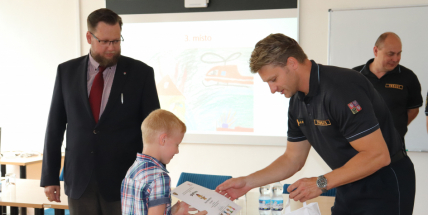 Děti dobře ví, že hasiči nekrotí jen plameny