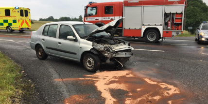 Aktuálně: Vážná dopravní nehoda se zraněním uzavřela Strakonickou silnici