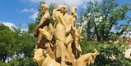 Stupidita v praxi. Renovované sousoší se stalo terčem vandalů