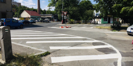 Město omezilo parkování na Rynečku